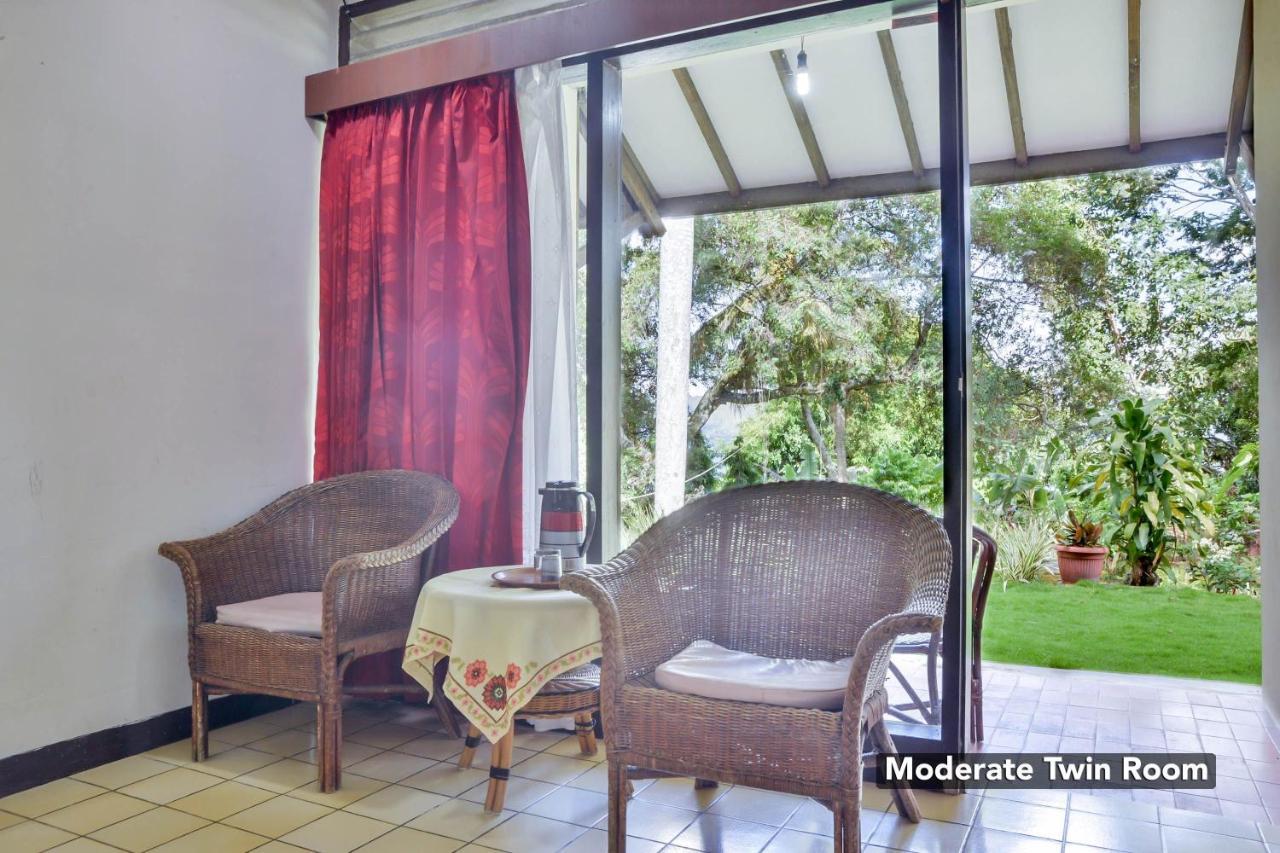 Silintong Hotel Ambarita Εξωτερικό φωτογραφία